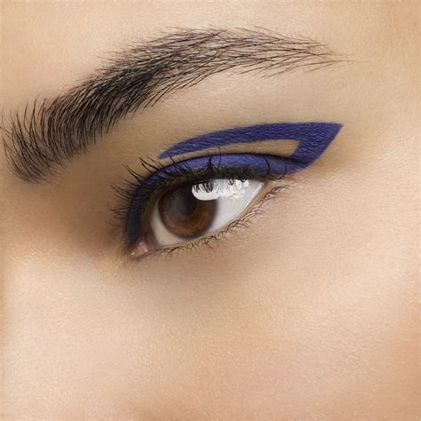 yves Saint Laurent eyeliner